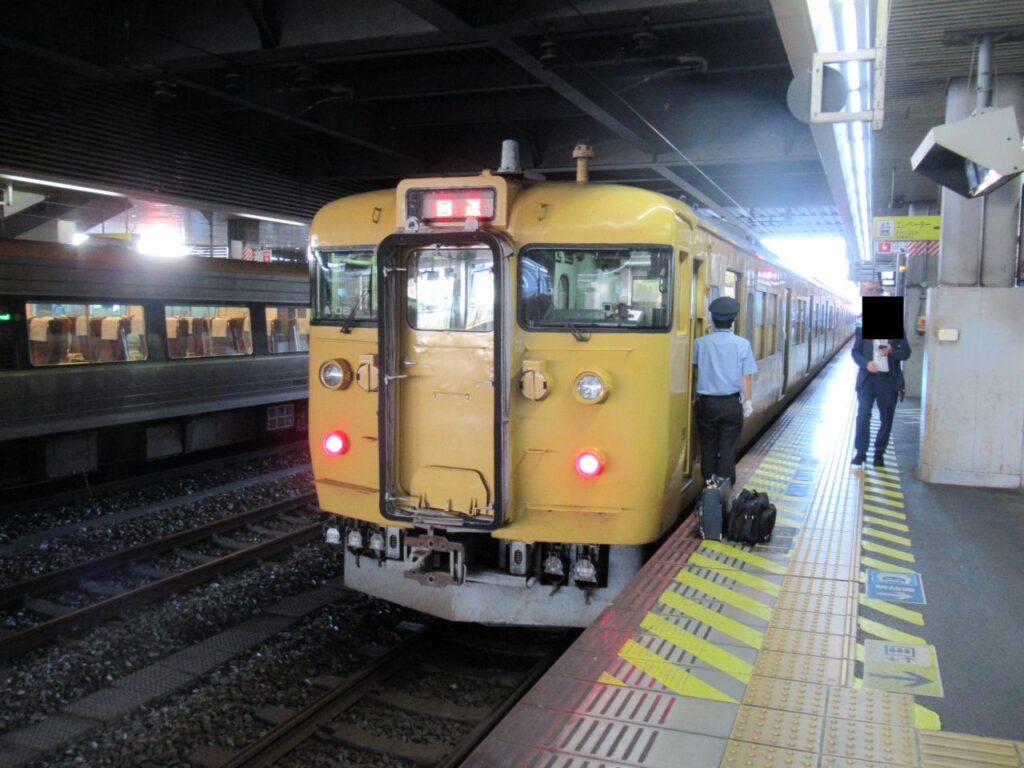 844M115系A-06編成(9月30日)