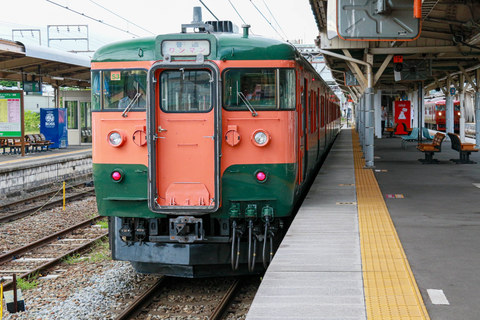 しなの鉄道115系湘南色
