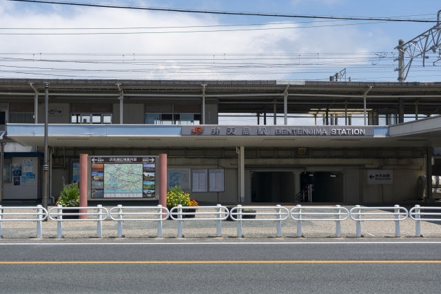 東海道本線　弁天島駅